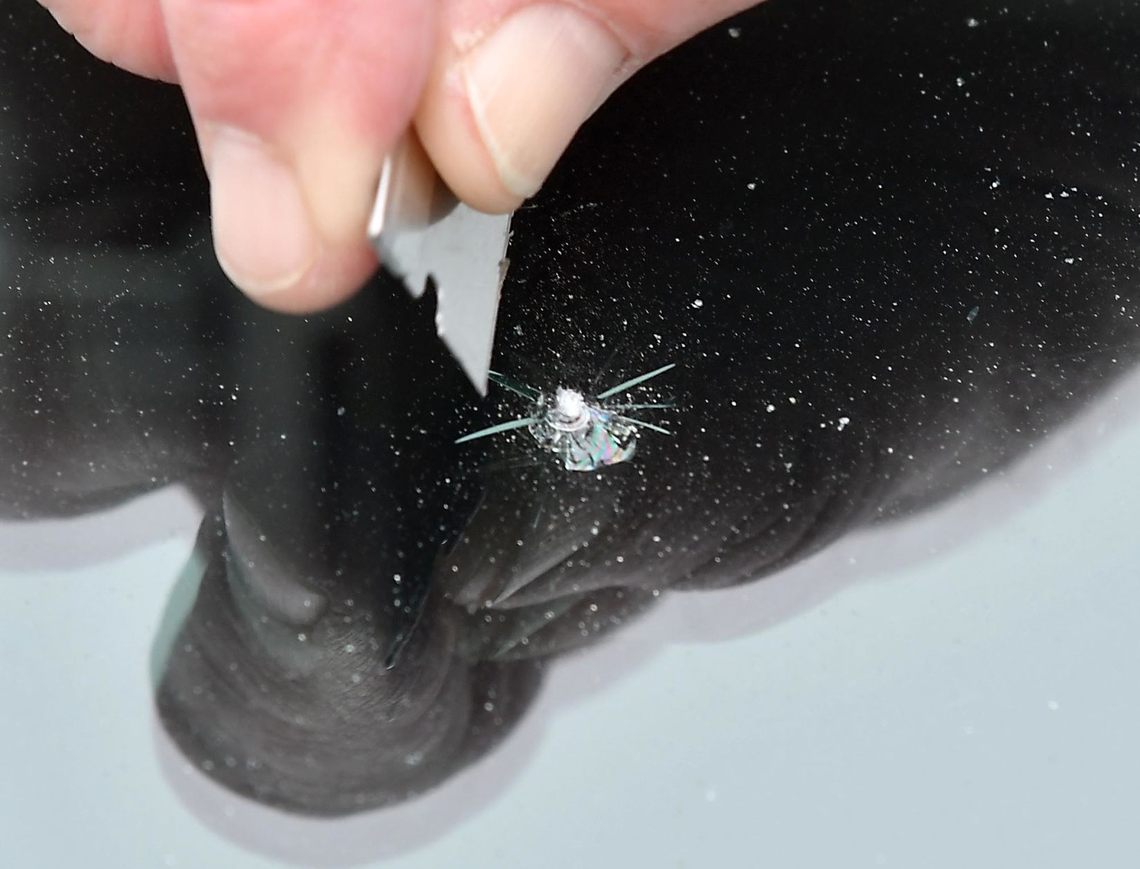 Glass chip repair 2